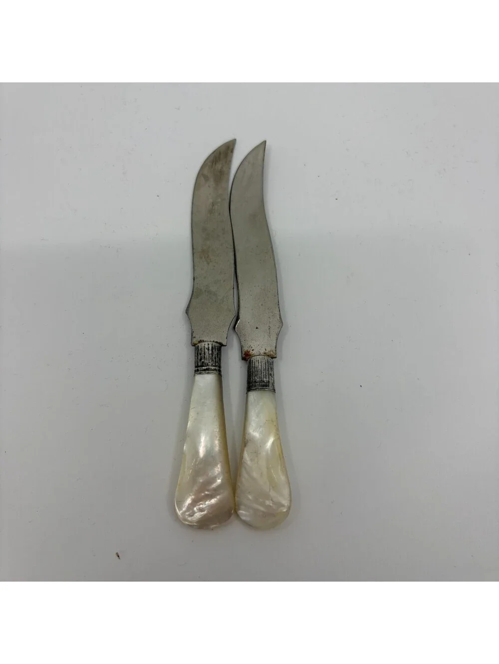 Vintage Mother Of Pearl Style Handle Butter Knives Lot Of 2 Curved Spreaders